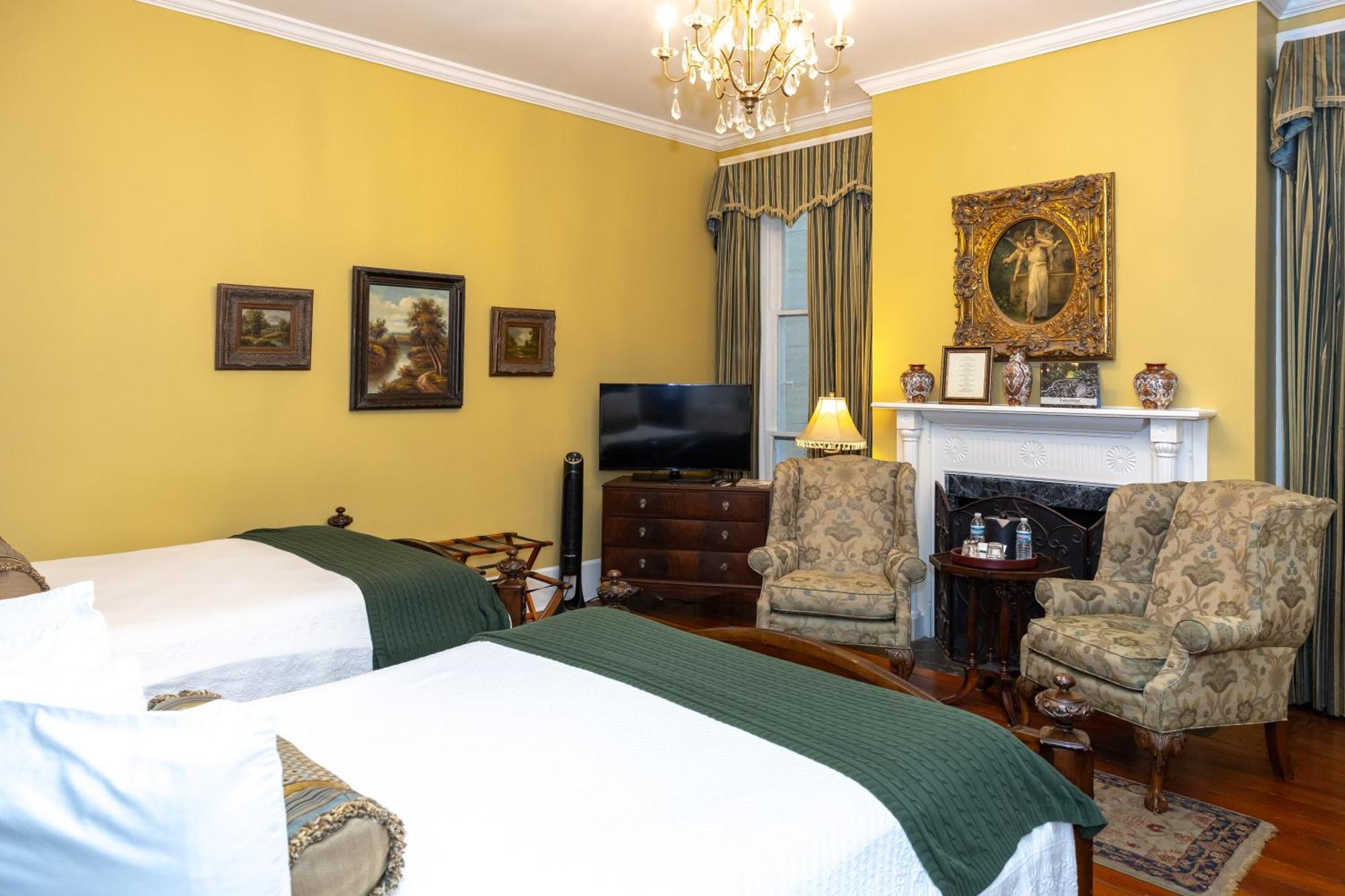 Eliza Thompson House, Historic Inns Of Savannah Collection (Adults Only) Ngoại thất bức ảnh